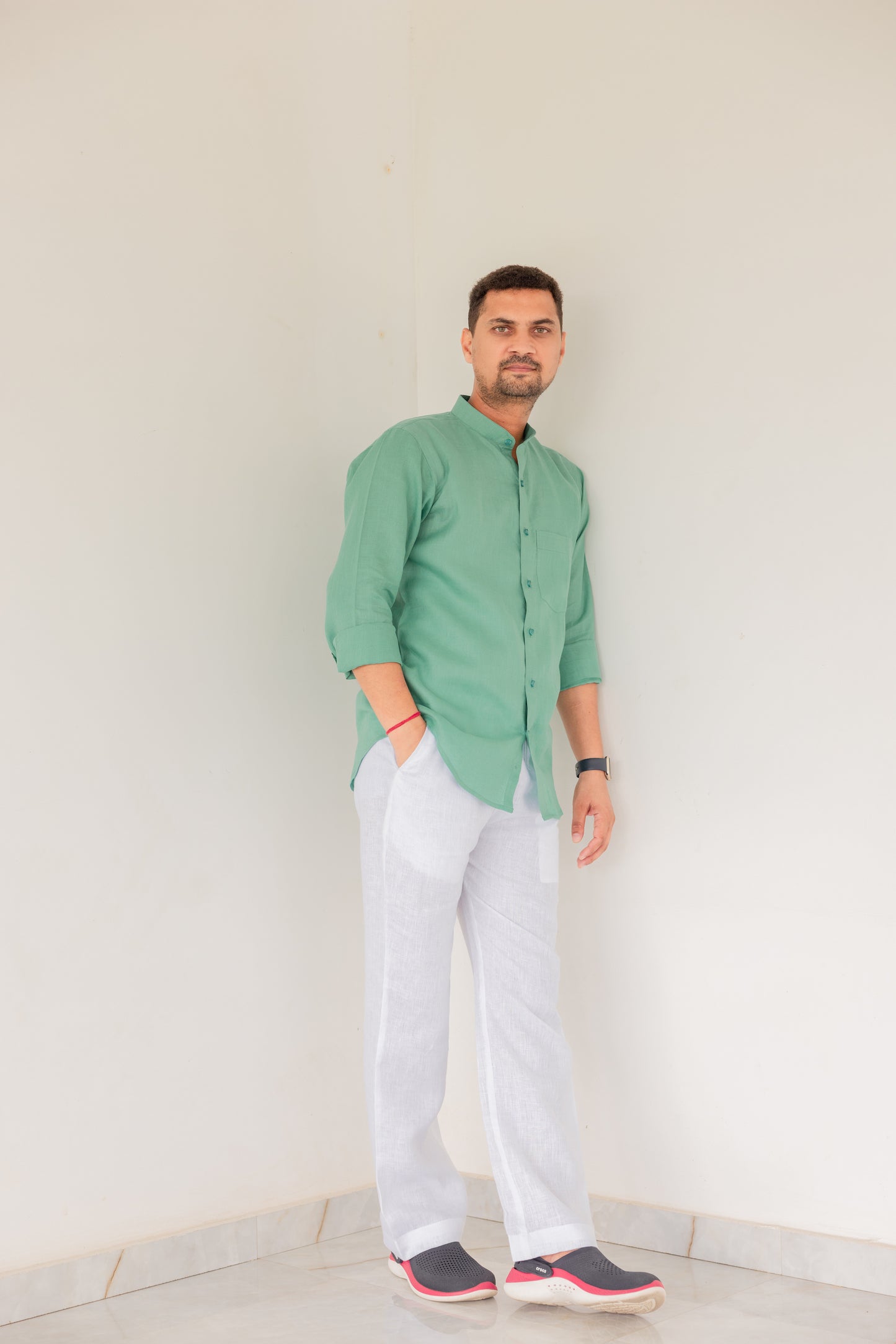 Pure Linen Mandarin Collar Patch Pocket Men's Shirt- Matcha green