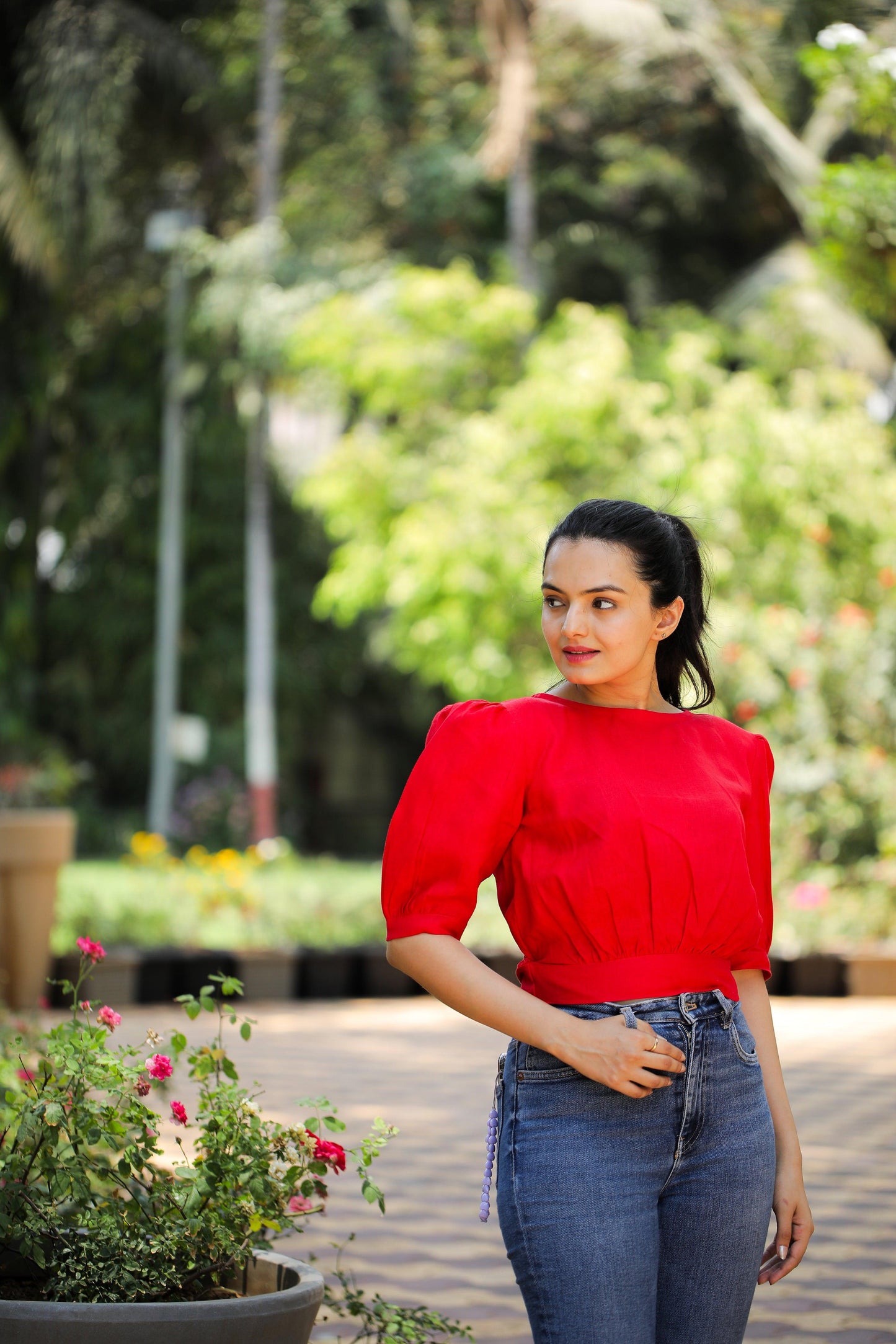 Red Back knot Top - Kaapad