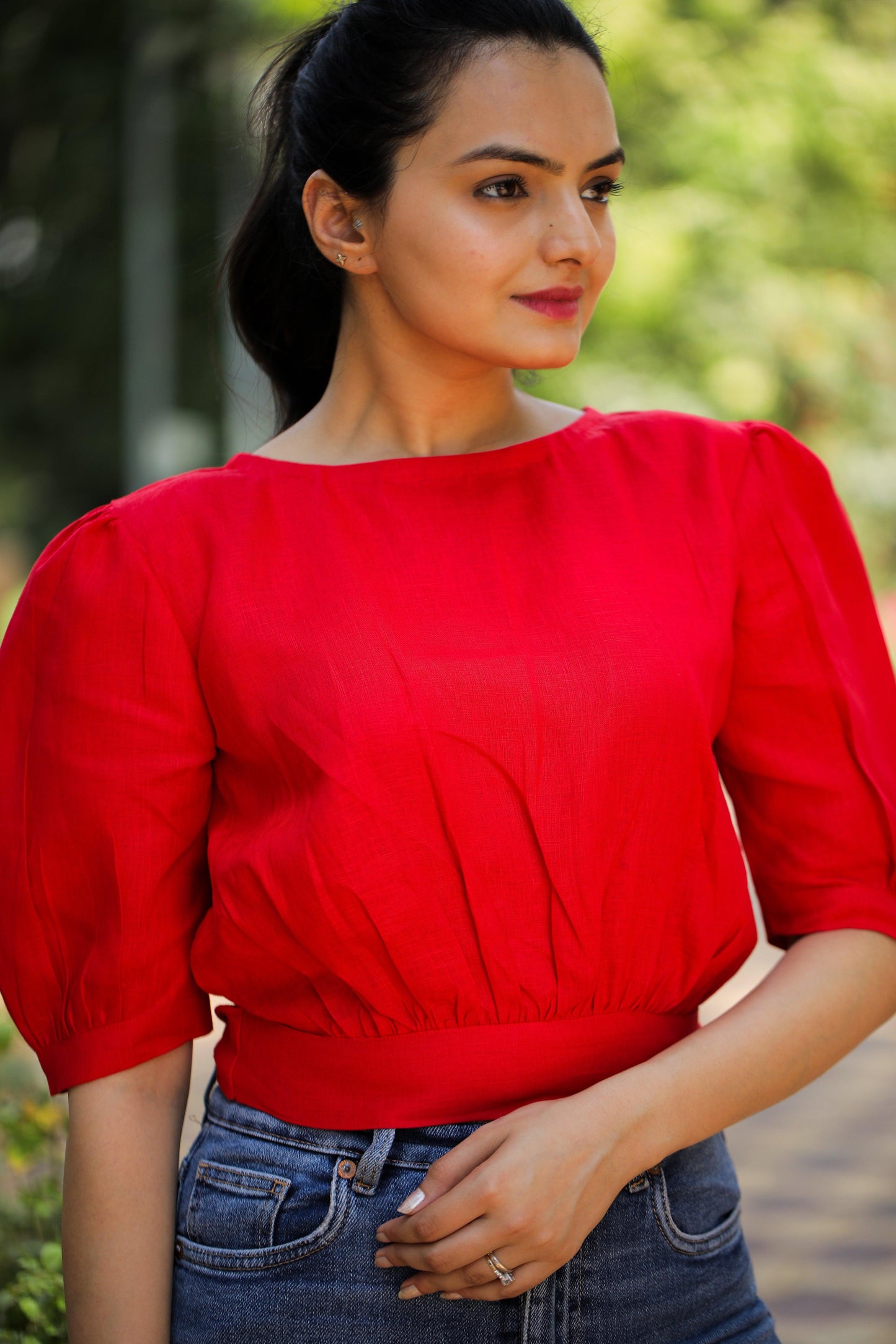 Red Back knot Top - Kaapad