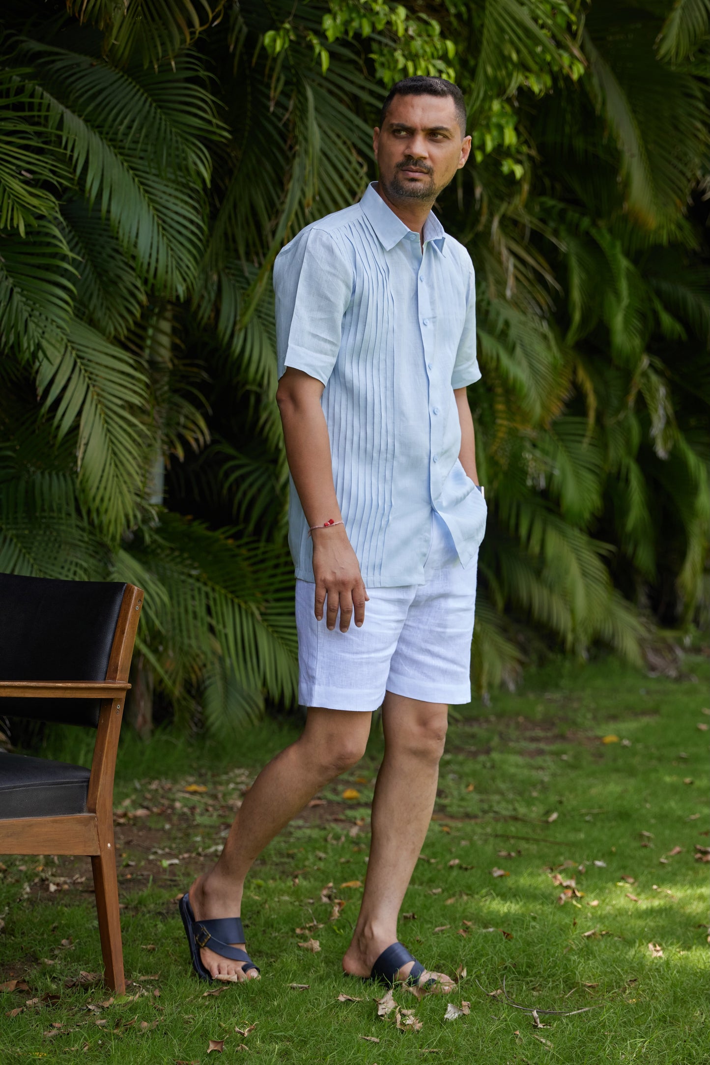 Men’s Pure Linen Pintuck Panel Shirt – Sky Mist