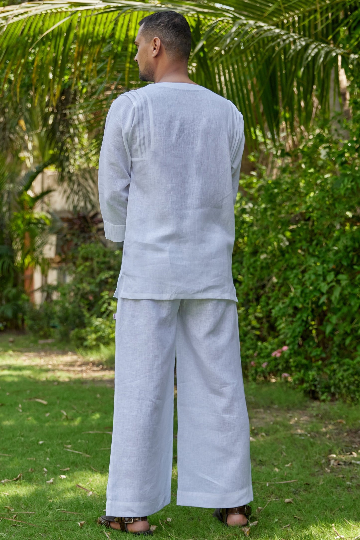 Men’s Pure Linen V-Collar Short Kurta – Classic White