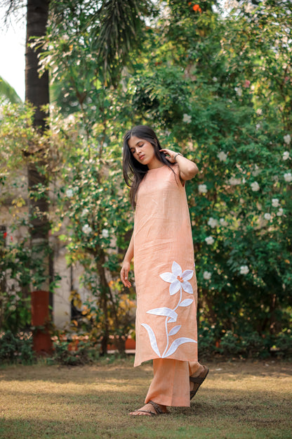 Pure linen Elegant Tunic Top with floral patch and Pant