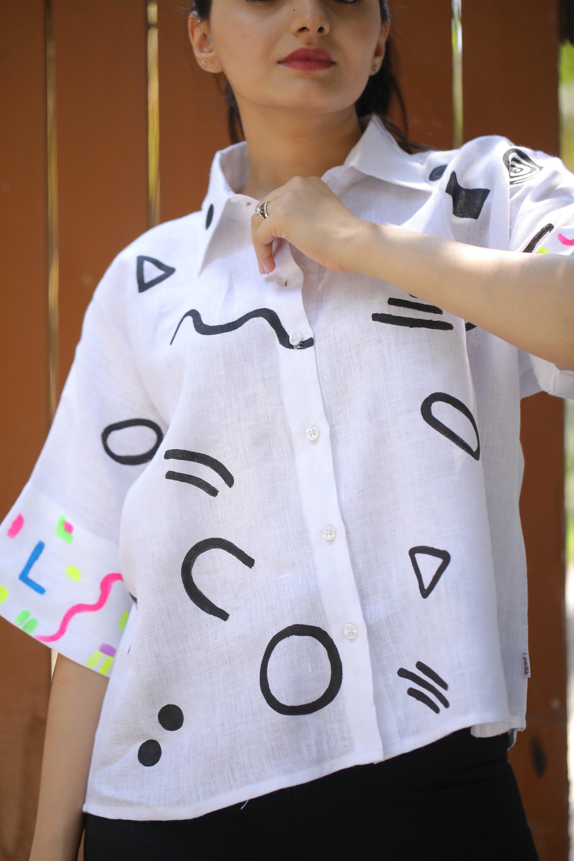 White hand painted shirt. - Kaapad