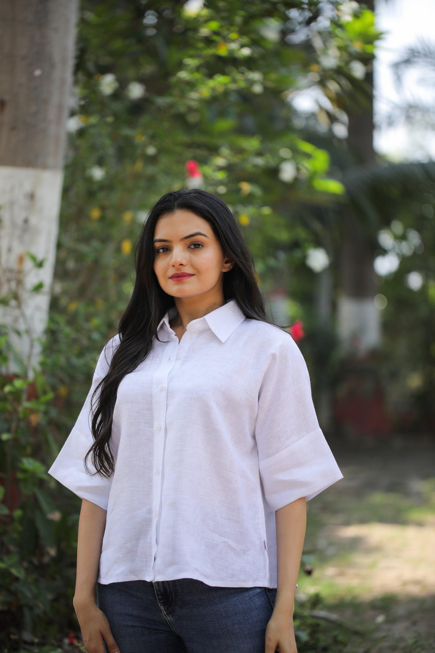white boxy shirt - Kaapad